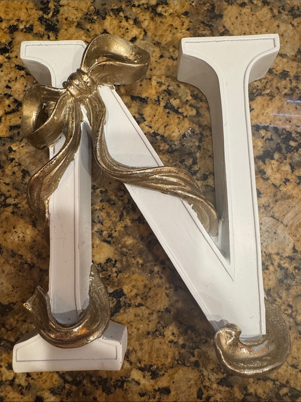 ‘N’ Bow Initial